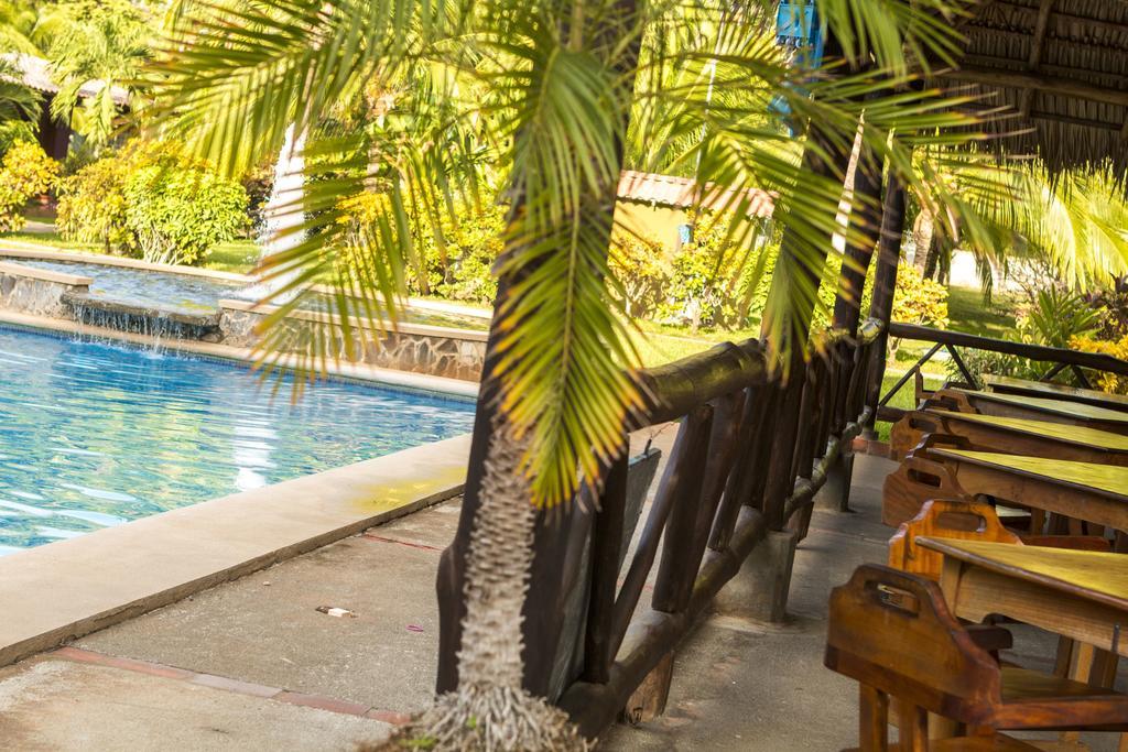 Hotel Guanacaste Lodge Плая Фламинго Екстериор снимка